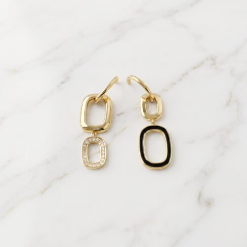 Luxury_jewelry_product_image_2K_202608031930 Asymmetric Black Enamel Link Drop Earrings