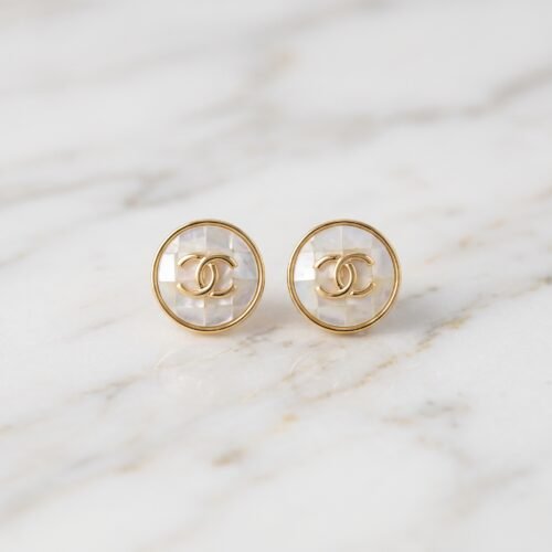 Mother-of-Pearl Monogram Stud Earrings ( Chenal )
