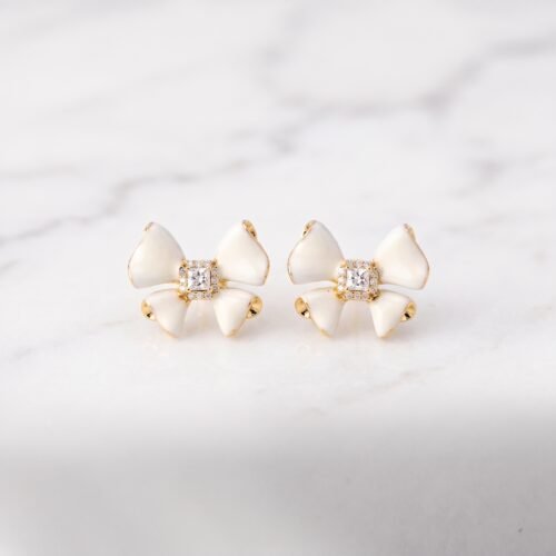 Luxury_jewelry_product_photograp…_2K_202608070110.jpeg_2K_202608082028 Enamel Bow-Tie Stud Earrings